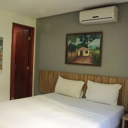 Cr Hotel Bueno - Antigo Hotel Serras De Goyaz Goiânia Exterior foto A room at the hotel